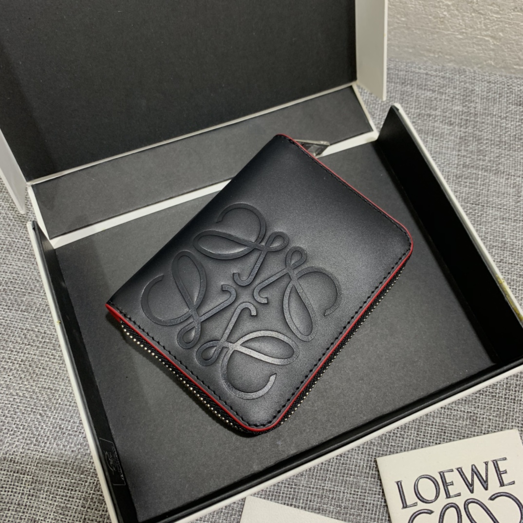 NO:674479,#zipper small card holder, made of classic calfskin, with credit card slots inside, exquisite and fashionable. Style number size 11*8.5, Loewe wallet, loewe, wallets, cowhide19860909#拉链小卡包,选用经典小牛皮制成,内有信用卡位,精致、时尚.款号 尺寸11*8.5,罗意威钱包,loewe,wallets,cowhide,欧美剧