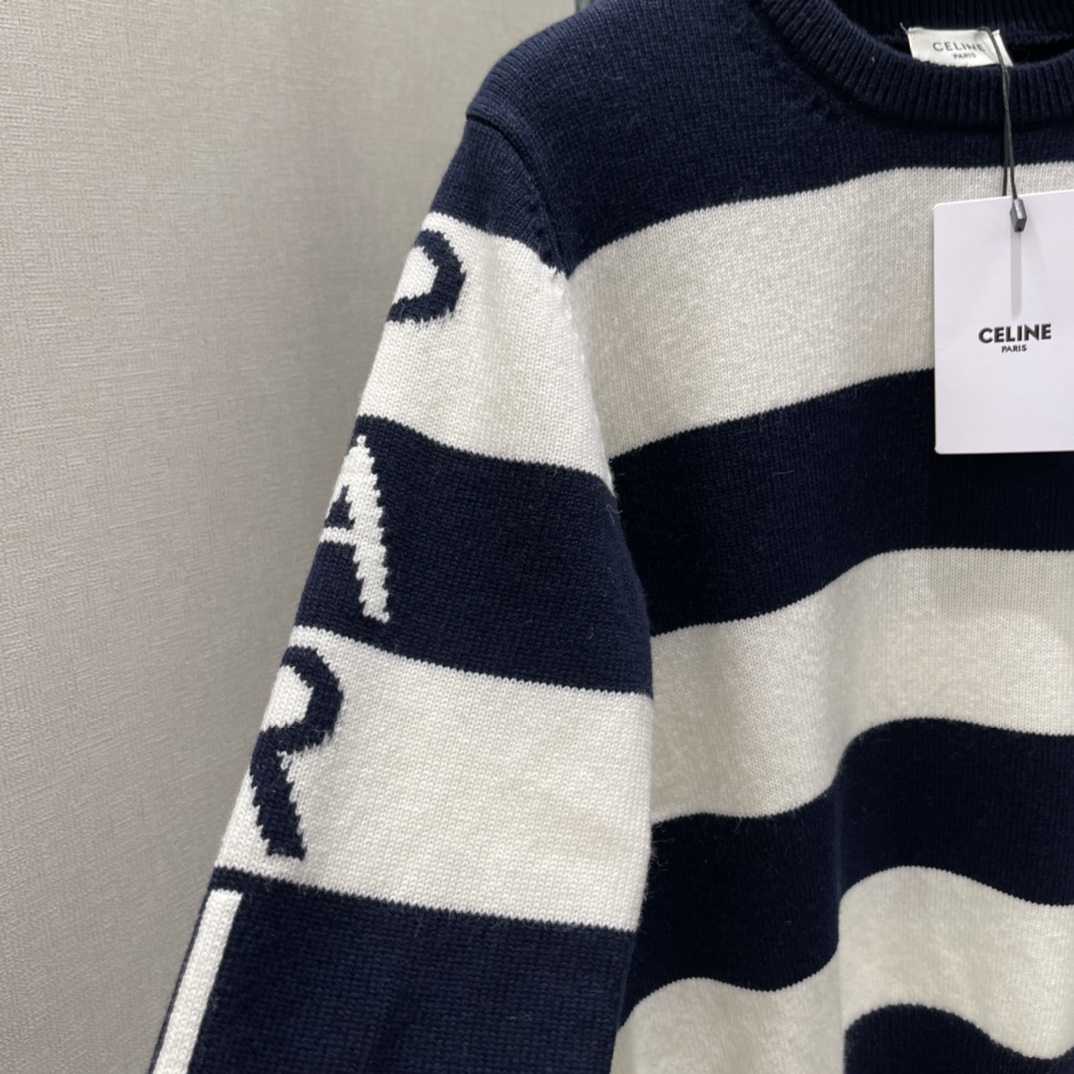CE 25秋冬新款 条纹系列字母条纹针织毛衣，海军蓝+米白宽条纹，袖子有品牌字母，辨识度超高。羊毛山羊绒