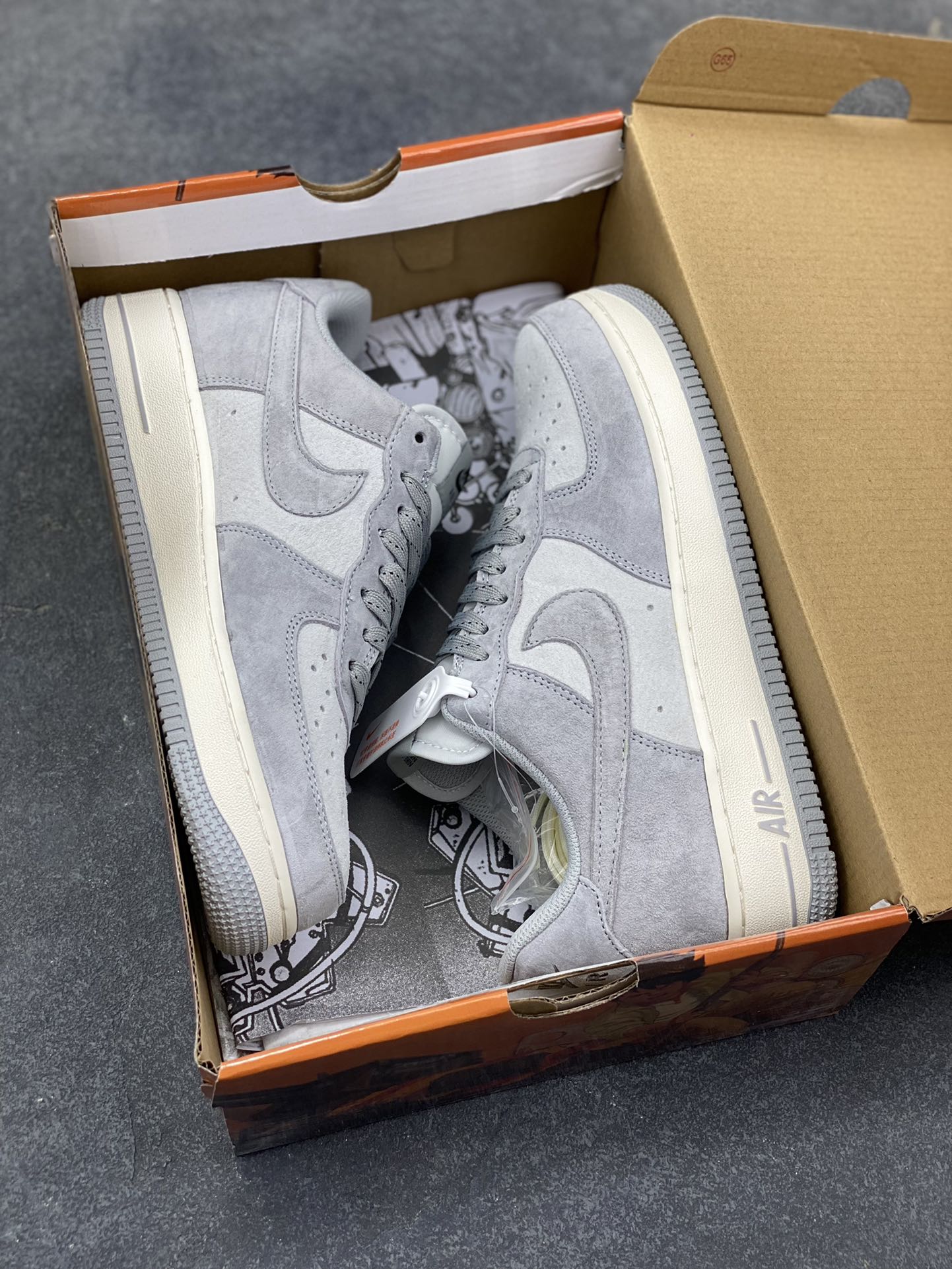 图片[9]-福利特价 NIke Air Force 1 ‘07 Low 空军一号低帮 运动鞋 休闲鞋 折边针车 工艺难度大 原楦头原纸板 原装鞋盒 定制五金配件 内置全掌气垫 原厂鞋底 货号：3699-823 尺码：36 36.5 37.5 38 38.5 39 40 40.5 41 42 42.5 43 44 44.5 45-选品中心