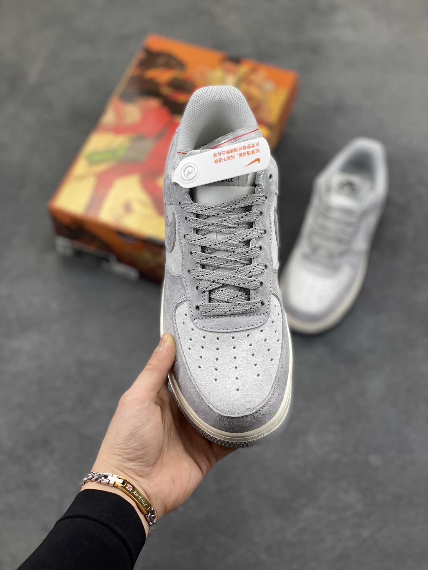 图片[2]-福利特价 NIke Air Force 1 ‘07 Low 空军一号低帮 运动鞋 休闲鞋 折边针车 工艺难度大 原楦头原纸板 原装鞋盒 定制五金配件 内置全掌气垫 原厂鞋底 货号：3699-823 尺码：36 36.5 37.5 38 38.5 39 40 40.5 41 42 42.5 43 44 44.5 45-选品中心