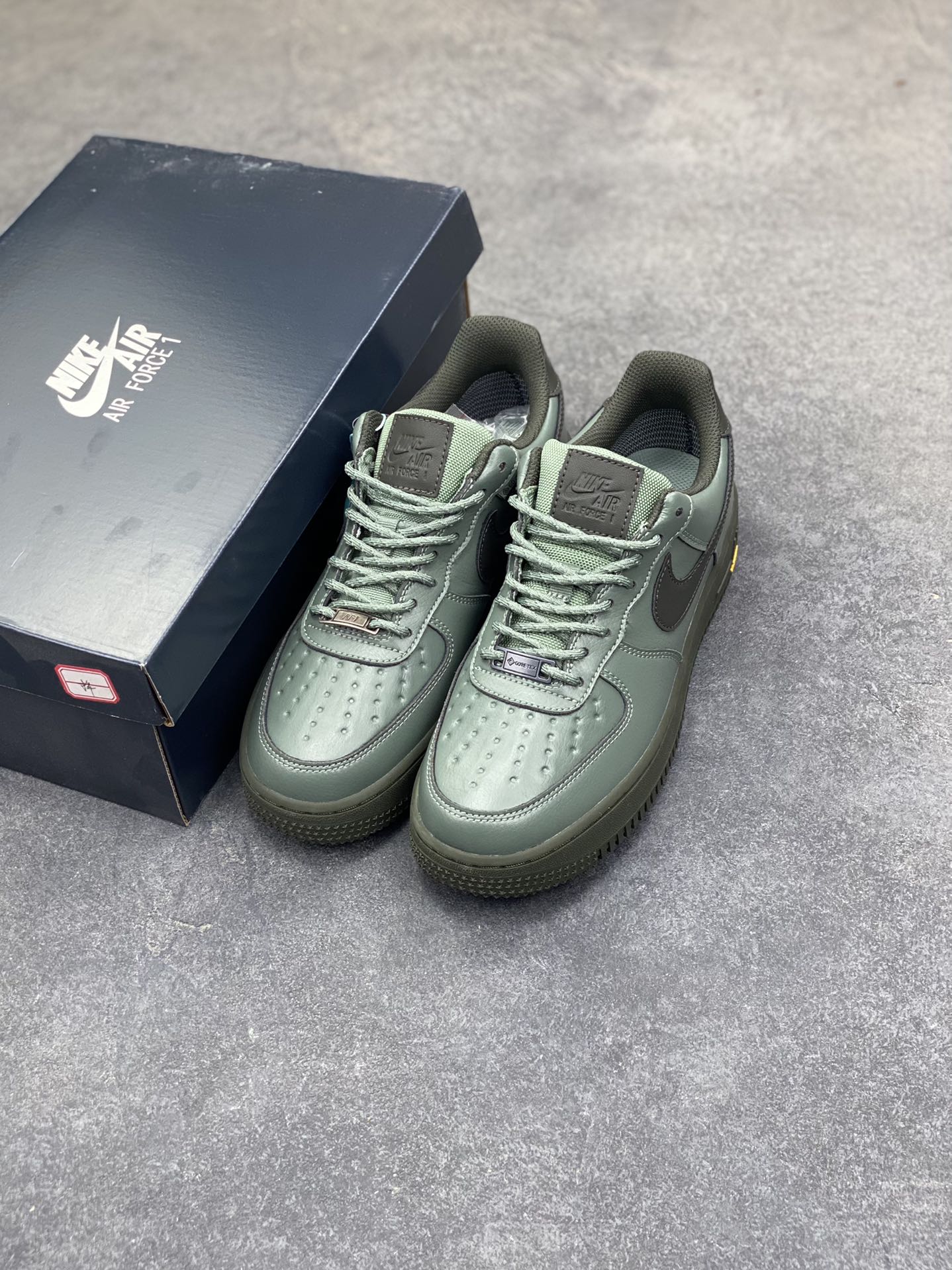 图片[8]-NIke Air Force 1 ‘07 Low 空军一号低帮 运动鞋 休闲鞋 折边针车 工艺难度大 原楦头原纸板 原装鞋盒 定制五金配件 内置全掌气垫 原厂鞋底 货号：HV5953-300 尺码：36 36.5 37.5 38 38.5 39 40 40.5 41 42 42.5 43 44 44.5 45-选品中心