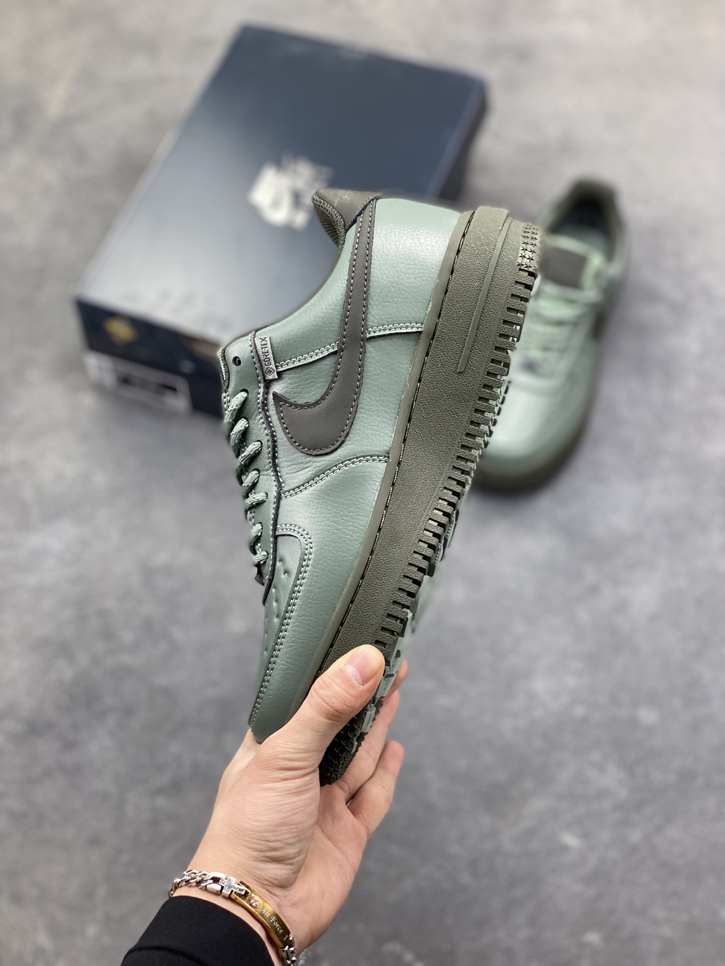 图片[3]-NIke Air Force 1 ‘07 Low 空军一号低帮 运动鞋 休闲鞋 折边针车 工艺难度大 原楦头原纸板 原装鞋盒 定制五金配件 内置全掌气垫 原厂鞋底 货号：HV5953-300 尺码：36 36.5 37.5 38 38.5 39 40 40.5 41 42 42.5 43 44 44.5 45-选品中心