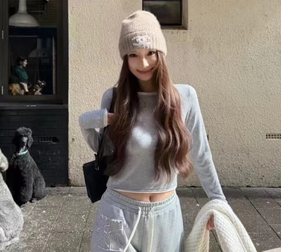 NO:670661,Chanel official website quality Chanel autumn and winter wool hat recommended by internet celebrity fashion bloggers, Xiaohongshu hot style, super soft and comfortable knitted hat with excellent elasticity!  Hats, bucket hats, baseball caps, knitted hats, hats, chanel, chanel, espadrilles, hats19860909Chanel官网品质香奈儿秋冬网红时尚博主推荐款毛线帽,小红书爆款,手感超柔软舒适的针织线帽,弹性极佳！帽子渔夫帽棒球帽针织帽,帽子,chanel,chanel,espadrilles,hats,hat