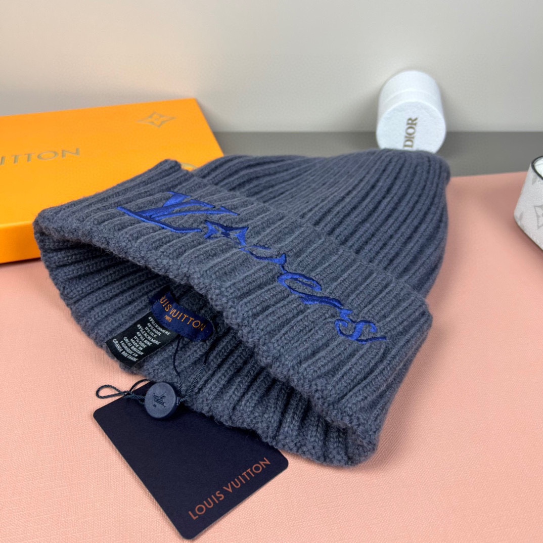 配防尘袋 路易威登LOUIS VUITTON🎩官方热卖爆款，羊毛针织毛线帽，时尚好品质高端大气，超柔软！超火爆💖质感很赞