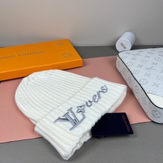 配防尘袋 路易威登LOUIS VUITTON🎩官方热卖爆款,羊毛针织毛线帽,时尚好品质高端大气,超柔软!超火爆💖质感很赞 配防尘袋 路易威登LOUIS VUITTON🎩官方热卖爆款,羊毛针织毛线帽,时尚好品质高端大气,超柔软!超火爆💖质感很赞
