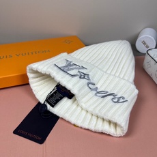 配防尘袋 路易威登LOUIS VUITTON🎩官方热卖爆款,羊毛针织毛线帽,时尚好品质高端大气,超柔软!超火爆💖质感很赞 配防尘袋 路易威登LOUIS VUITTON🎩官方热卖爆款,羊毛针织毛线帽,时尚好品质高端大气,超柔软!超火爆💖质感很赞
