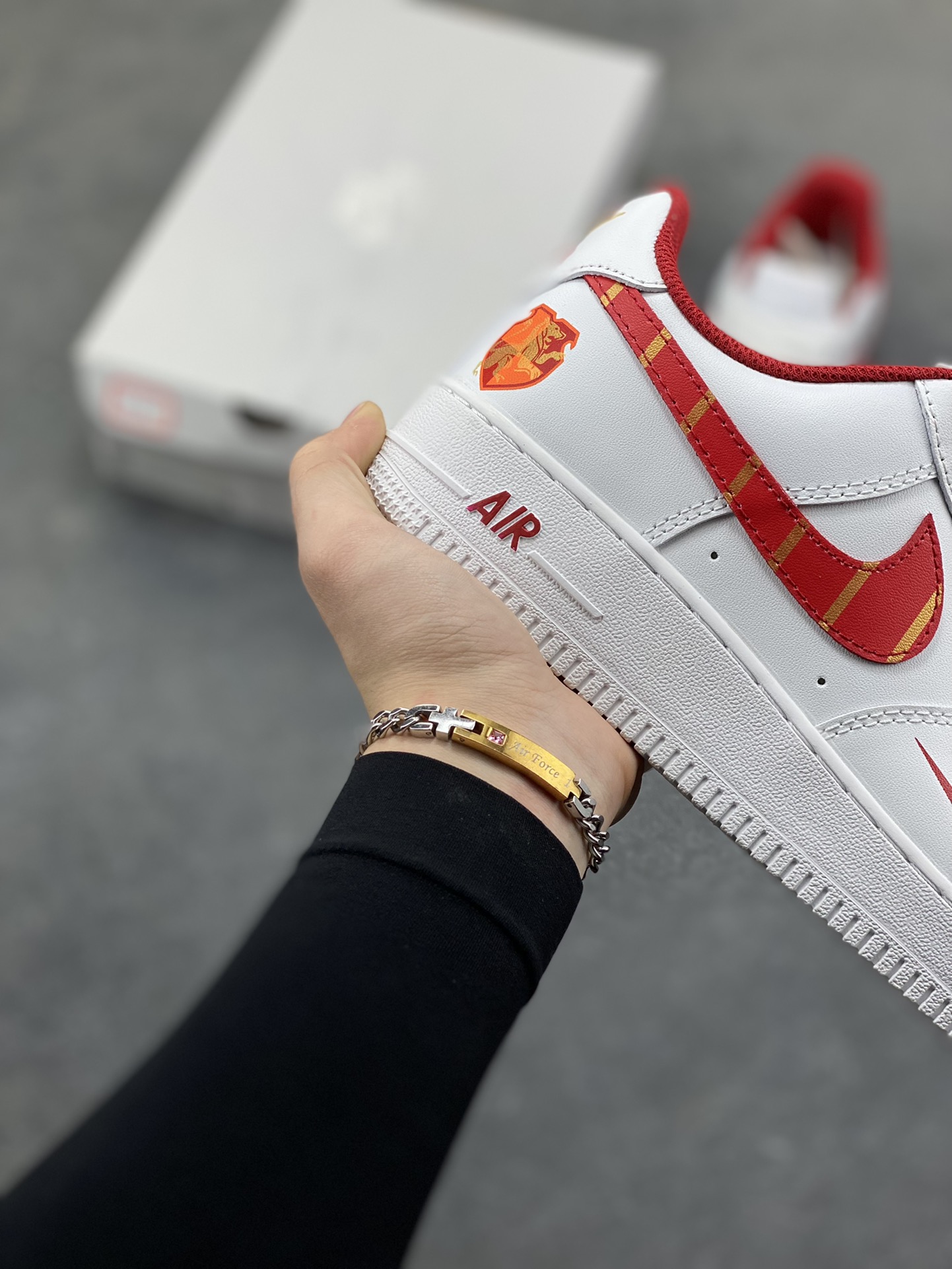图片[6]-NIke Air Force 1 ‘07 Low “十二生肖”空军一号 低帮 运动鞋 休闲鞋 折边针车 工艺难度大 原楦头原纸板 原装鞋盒 定制五金配件 内置全掌气垫 原厂鞋底 货号：CW2288-111 尺码：36 36.5 37.5 38 38.5 39 40 40.5 41 42 42.5 43 44 44.5 45-选品中心