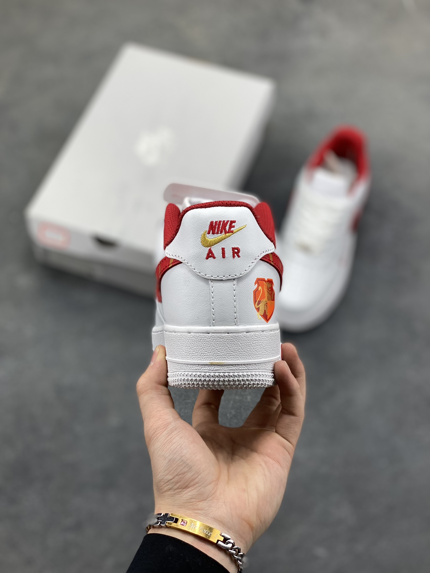 图片[4]-NIke Air Force 1 ‘07 Low “十二生肖”空军一号 低帮 运动鞋 休闲鞋 折边针车 工艺难度大 原楦头原纸板 原装鞋盒 定制五金配件 内置全掌气垫 原厂鞋底 货号：CW2288-111 尺码：36 36.5 37.5 38 38.5 39 40 40.5 41 42 42.5 43 44 44.5 45-选品中心