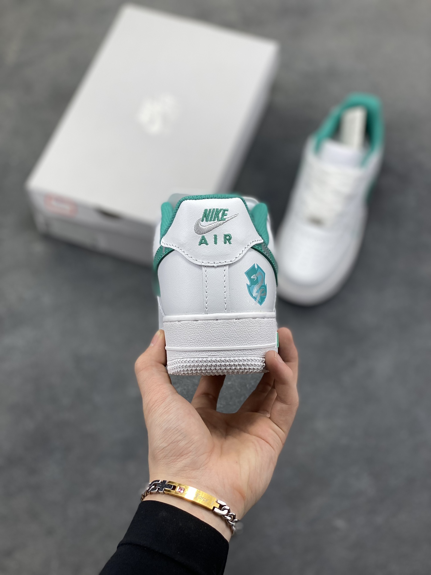 图片[4]-NIke Air Force 1 ‘07 Low “十二生肖”空军一号 低帮 运动鞋 休闲鞋 折边针车 工艺难度大 原楦头原纸板 原装鞋盒 定制五金配件 内置全掌气垫 原厂鞋底 货号：CW2288-111 尺码：36 36.5 37.5 38 38.5 39 40 40.5 41 42 42.5 43 44 44.5 45-选品中心