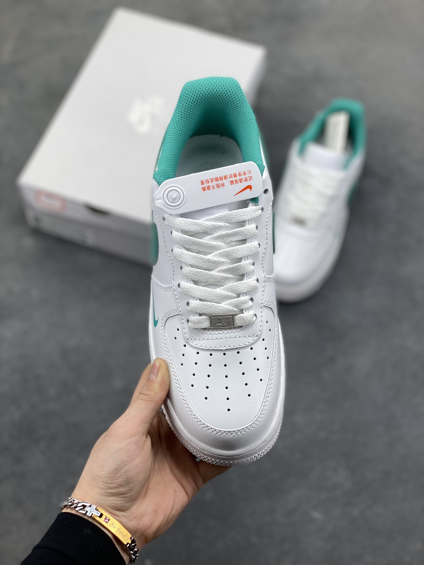 图片[2]-NIke Air Force 1 ‘07 Low “十二生肖”空军一号 低帮 运动鞋 休闲鞋 折边针车 工艺难度大 原楦头原纸板 原装鞋盒 定制五金配件 内置全掌气垫 原厂鞋底 货号：CW2288-111 尺码：36 36.5 37.5 38 38.5 39 40 40.5 41 42 42.5 43 44 44.5 45-选品中心