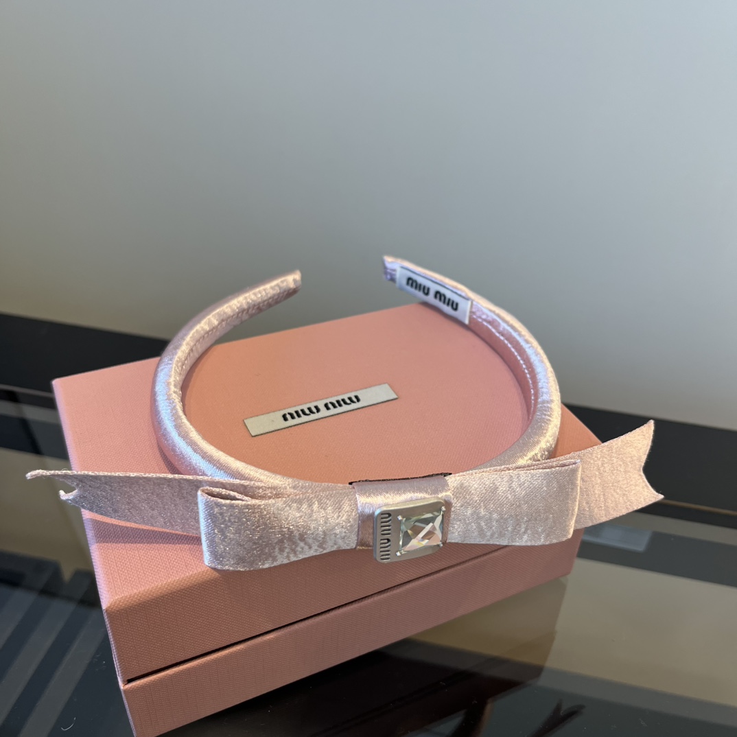 NO:660343,Miumiu miumiu new hairband hairpins, hairpins, miumiu, hairpins19860909缪缪miumiu新款发箍发夹,发夹,miumiu,hairpins,accessory