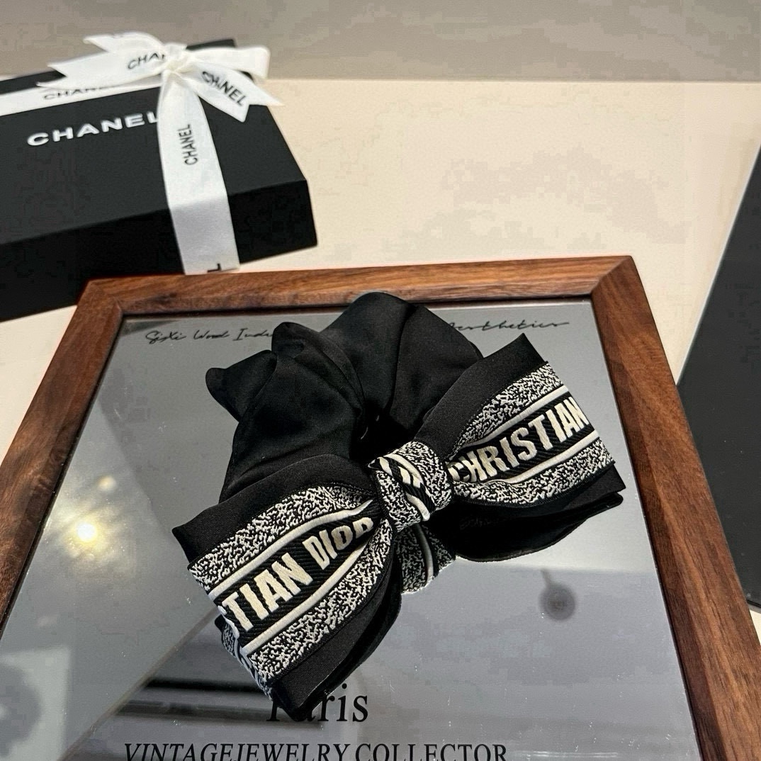 NO:660344,Dior Dior new hair tie hairpins, hairpins, dior, dior, hairpins19860909Dior迪奥新款发圈发夹,发夹,dior,dior,hairpins,accessory