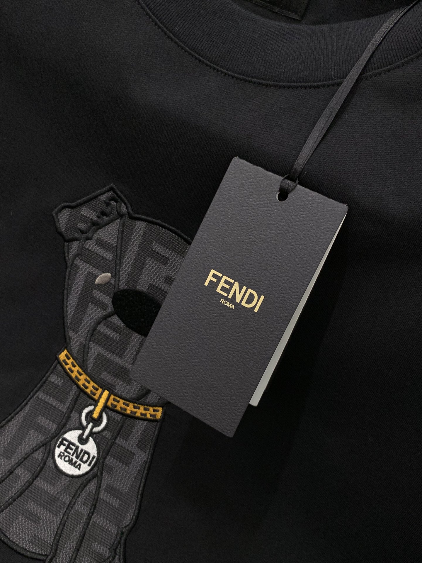 ，FENDI 芬迪，2025夏季最新品，专柜同步有售，原单狠货，时尚休闲圆领短袖T恤，进口原版面料，顶级