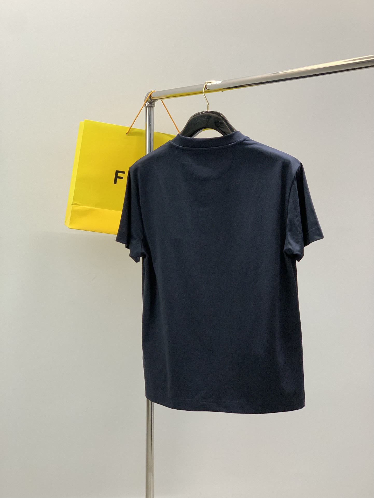 ，FENDI 芬迪，2025夏季最新品，专柜同步有售，原单狠货，时尚休闲圆领短袖T恤，进口原版面料，顶级
