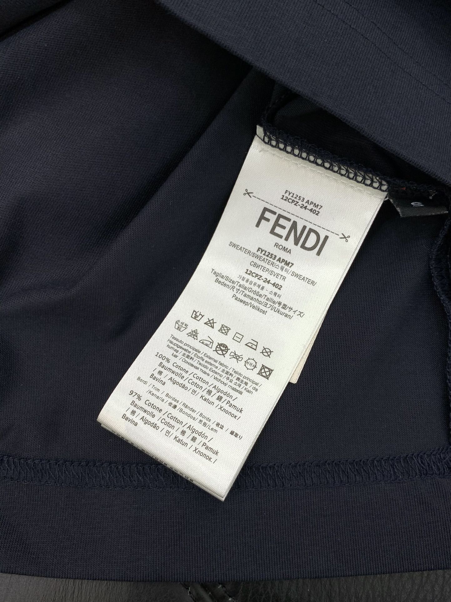，FENDI 芬迪，2025夏季最新品，专柜同步有售，原单狠货，时尚休闲圆领短袖T恤，进口原版面料，顶级