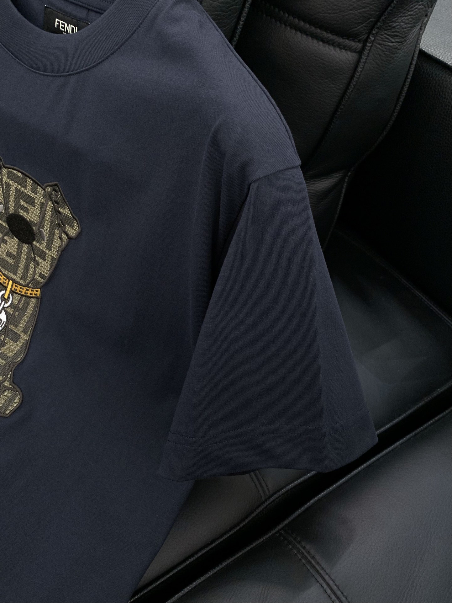 ，FENDI 芬迪，2025夏季最新品，专柜同步有售，原单狠货，时尚休闲圆领短袖T恤，进口原版面料，顶级