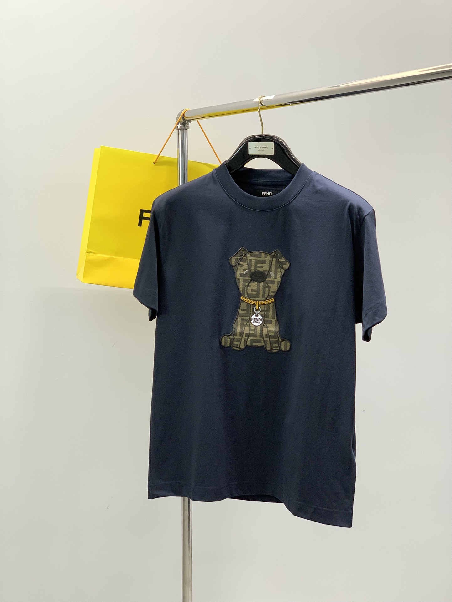 ，FENDI 芬迪，2025夏季最新品，专柜同步有售，原单狠货，时尚休闲圆领短袖T恤，进口原版面料，顶级