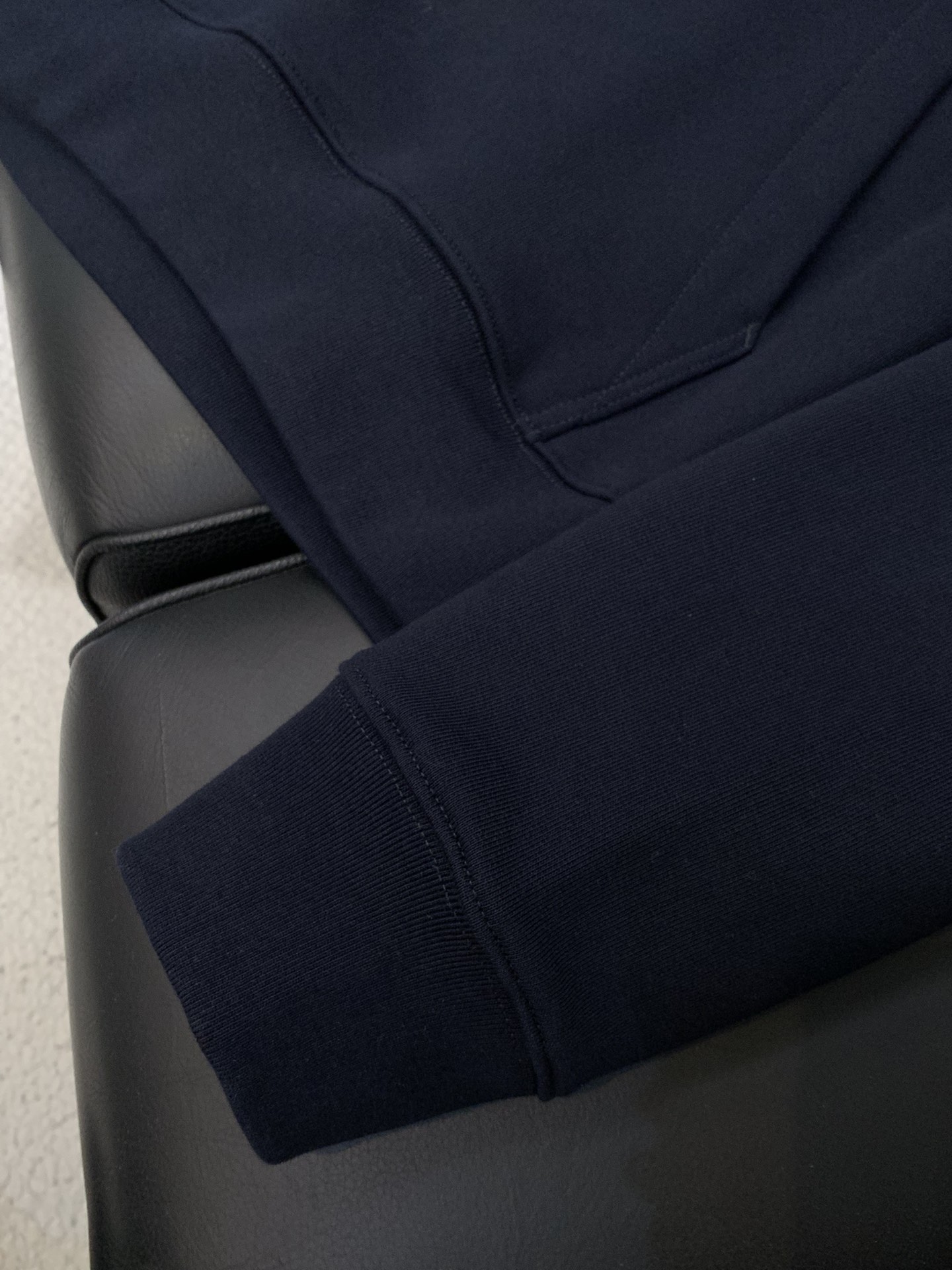 ，Burberry 巴宝莉，2025秋季最新品，专柜同步有售，原单狠货，时尚休闲连帽卫衣，进口原版面料，