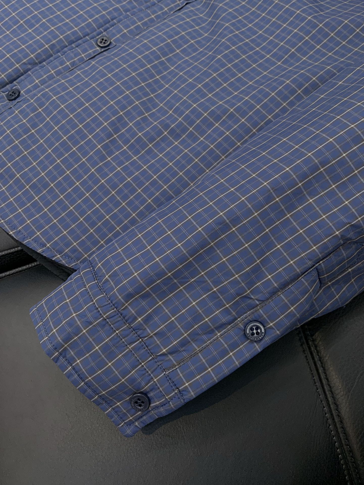 ，Balenciaga 巴黎世家，2025冬季最新款，专柜同步有售，原单狠货，爆款时尚休闲棉服外套，进口