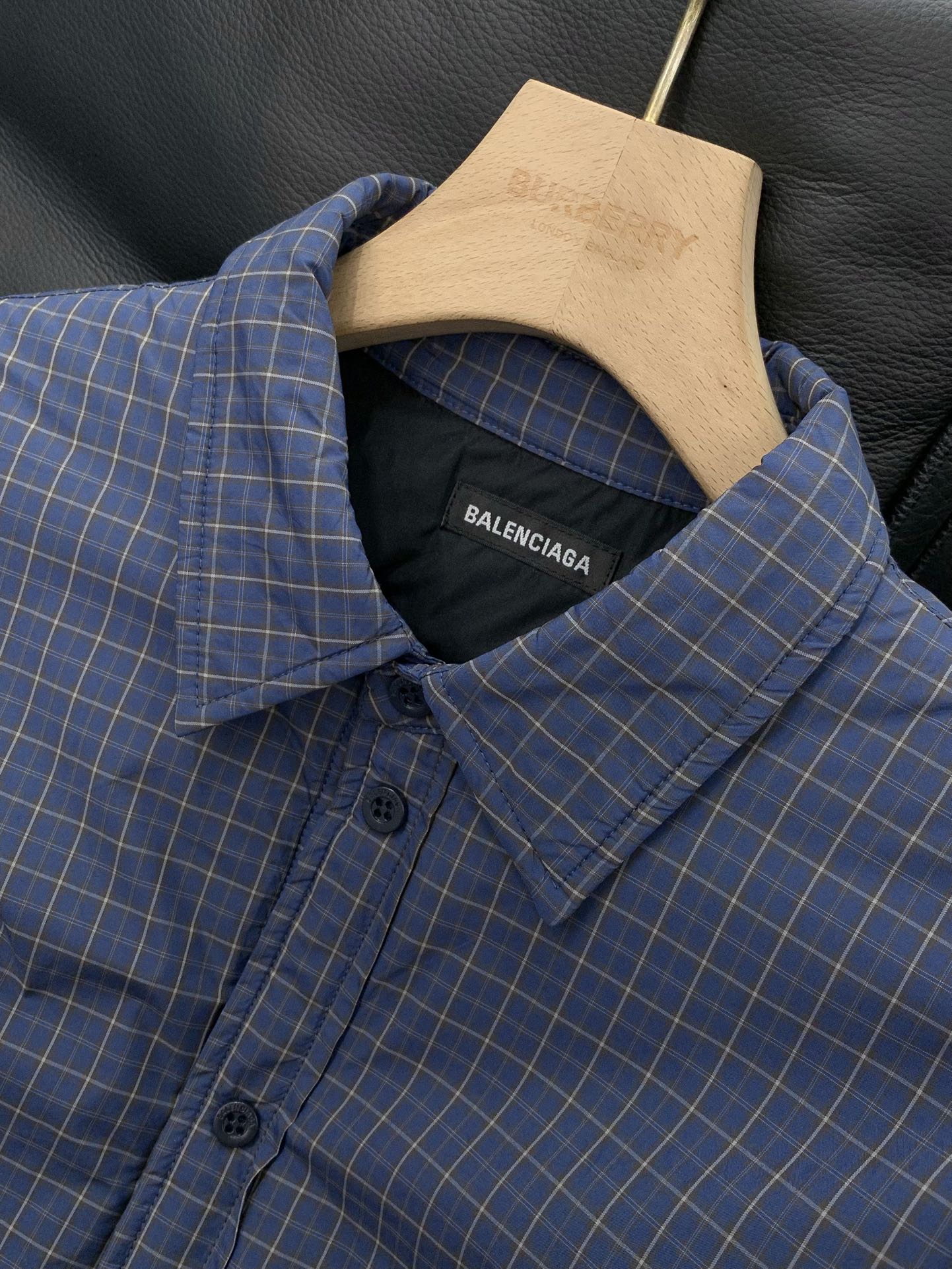 ，Balenciaga 巴黎世家，2025冬季最新款，专柜同步有售，原单狠货，爆款时尚休闲棉服外套，进口