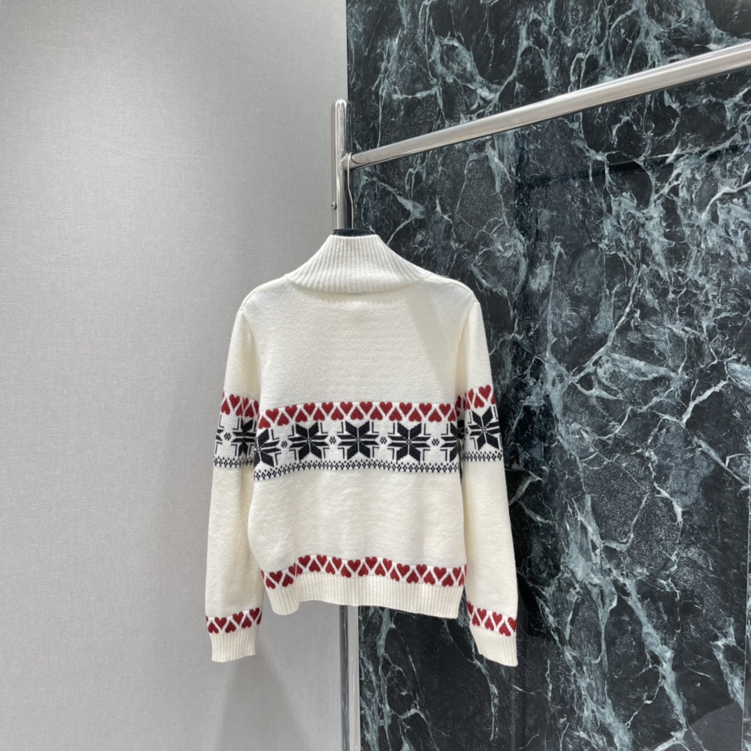 CE 25秋冬新款 费尔岛提花针织开衫 红黑撞色提花 雪花和爱心图案超有节日氛围 高领设计保暖 单排扣方