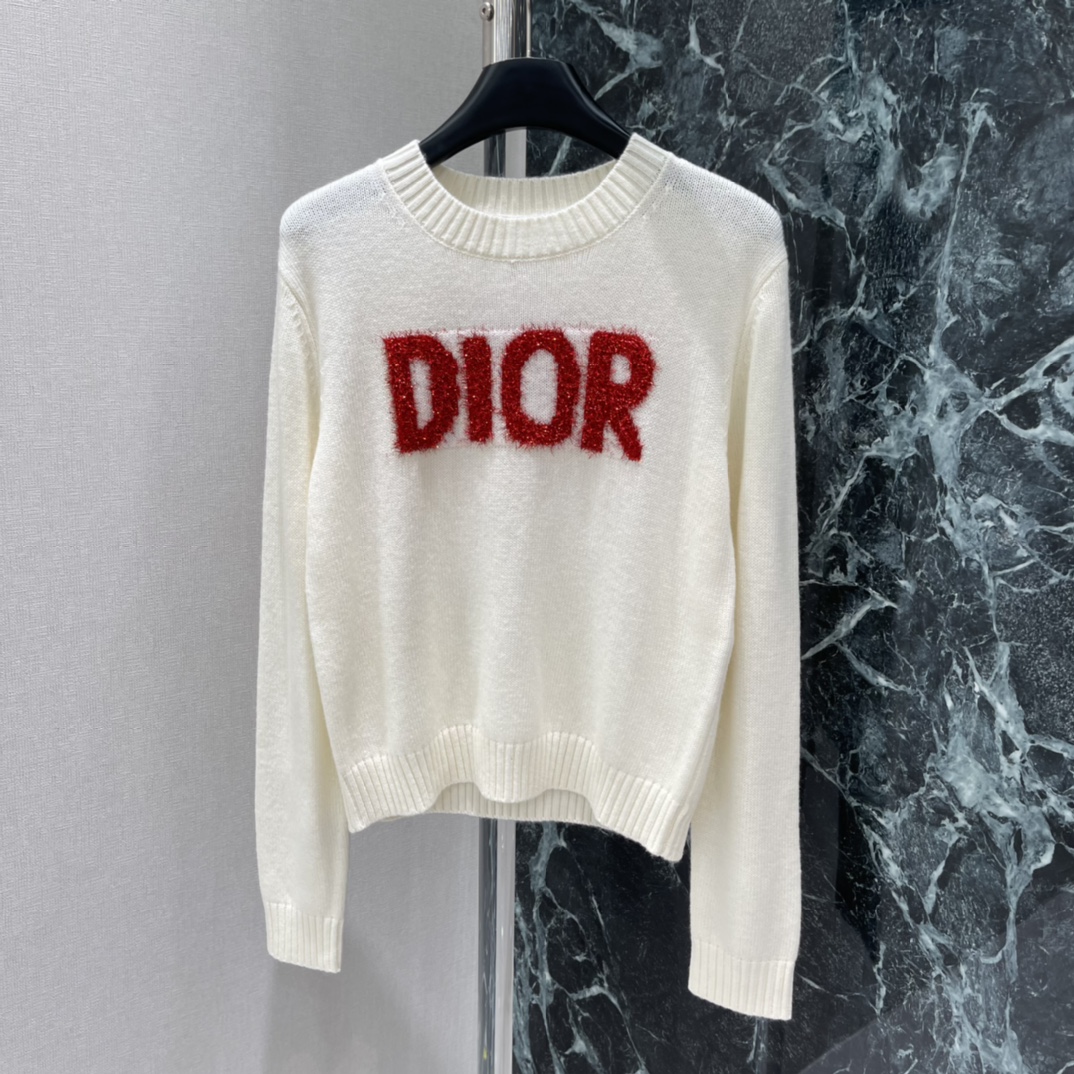 Ｄ家 25秋冬新款 字母提花针织衫 胸前立体品牌字母提花 品牌感满满 辨识度超高圆领套头设计 宽松版型日