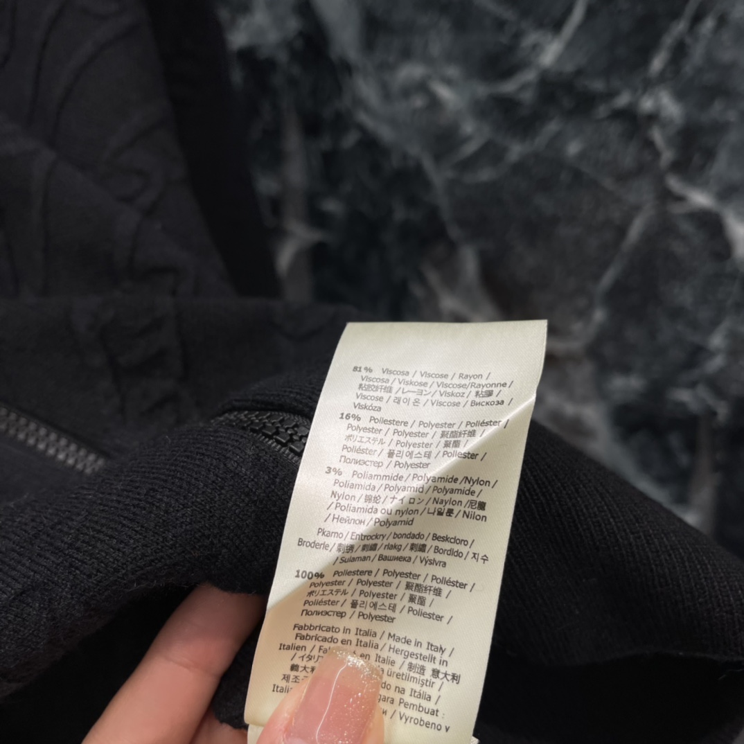 FD 25秋冬新款 锁链提花连帽卫衣 拉链设计方便穿脱连帽休闲感满分!日常或轻运动都能轻松驾驭 搭配牛仔