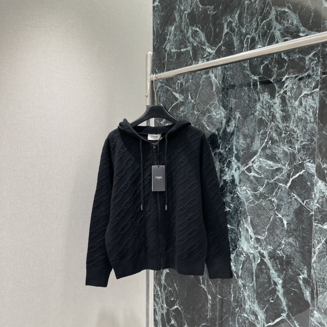 FD 25秋冬新款 锁链提花连帽卫衣 拉链设计方便穿脱连帽休闲感满分!日常或轻运动都能轻松驾驭 搭配牛仔