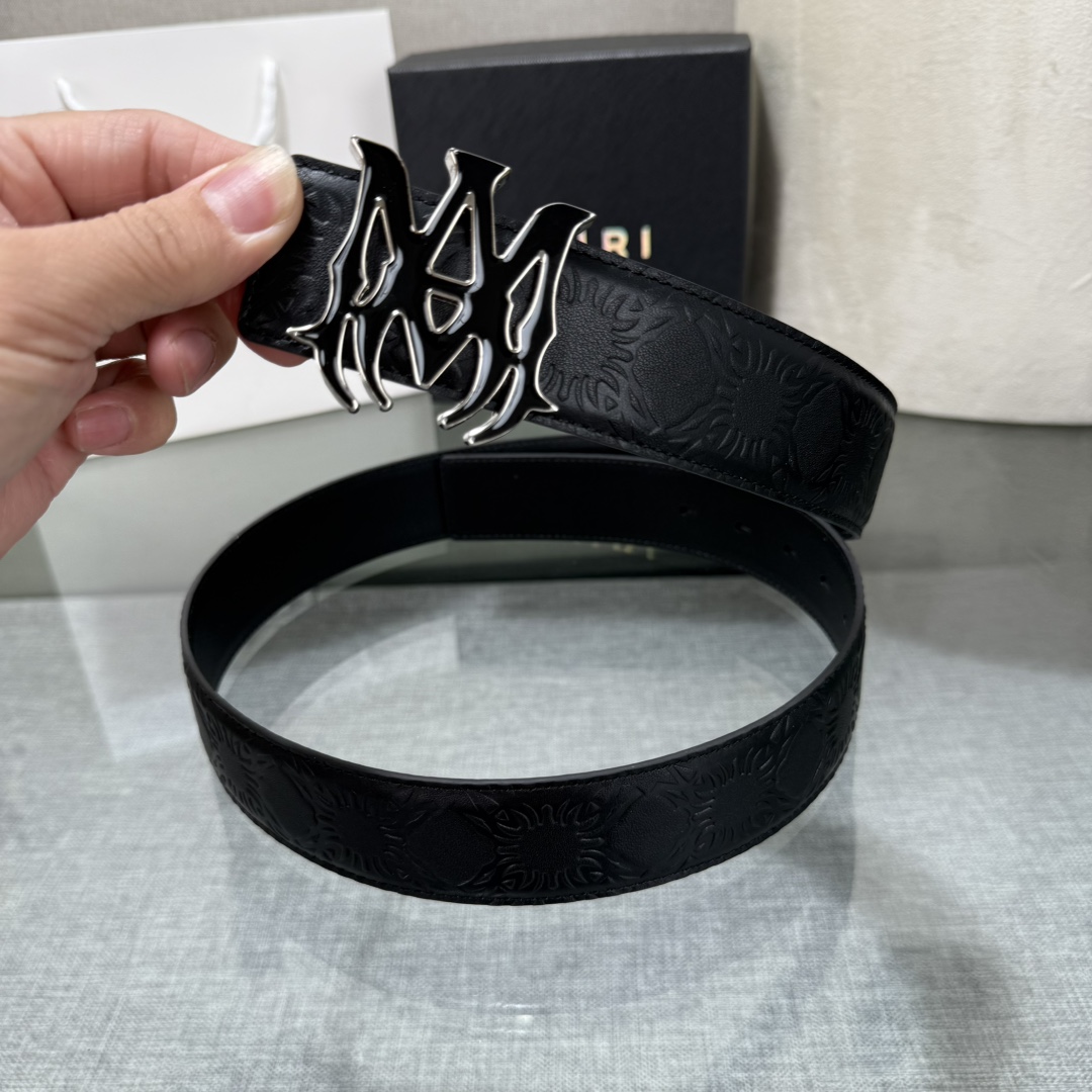 爱美丽AMIRI最新网红爆款双面牛皮皮带配原装盒专柜同步3.8宽新款上市了，原版牛皮，搭配钢扣，优雅，大