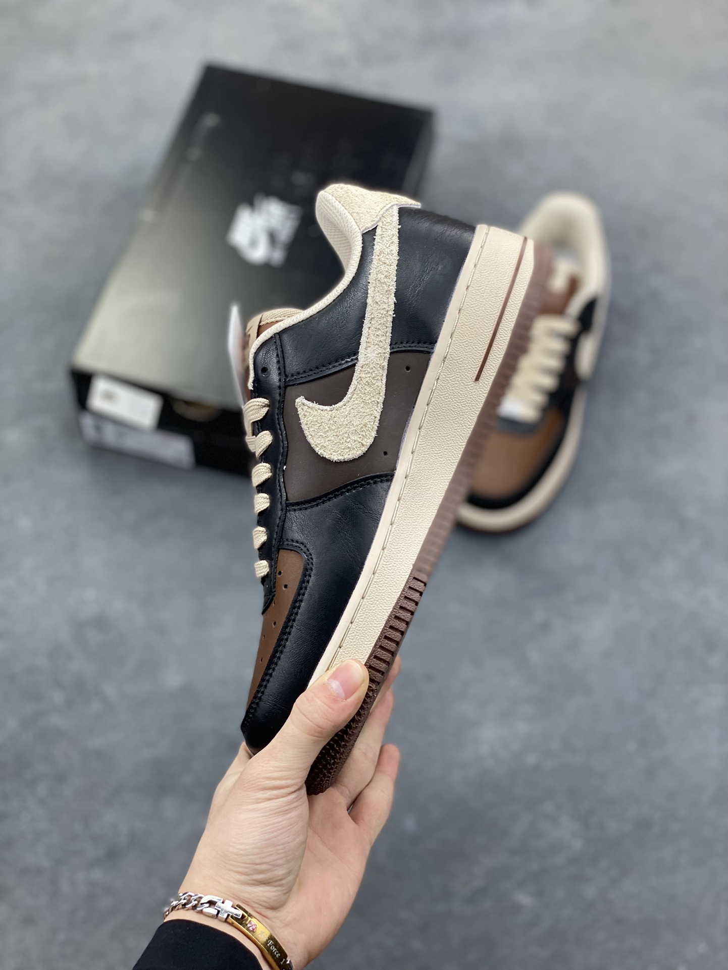 图片[3]-NIke Air Force 1 ‘07 Low 空军一号低帮 运动鞋 休闲鞋 折边针车 工艺难度大 原楦头原纸板 原装鞋盒 定制五金配件 内置全掌气垫 原厂鞋底 货号：CJ9179-200 尺码：36 36.5 37.5 38 38.5 39 40 40.5 41 42 42.5 43 44 44.5 45-选品中心