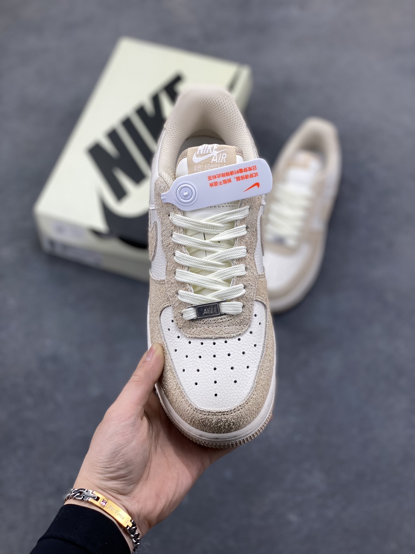 图片[2]-NIke Air Force 1 ‘07 Low 空军一号低帮 运动鞋 休闲鞋 折边针车 工艺难度大 原楦头原纸板 原装鞋盒 定制五金配件 内置全掌气垫 原厂鞋底 货号：HQ3905-001 尺码：36 36.5 37.5 38 38.5 39 40 40.5 41 42 42.5 43 44 44.5 45-选品中心