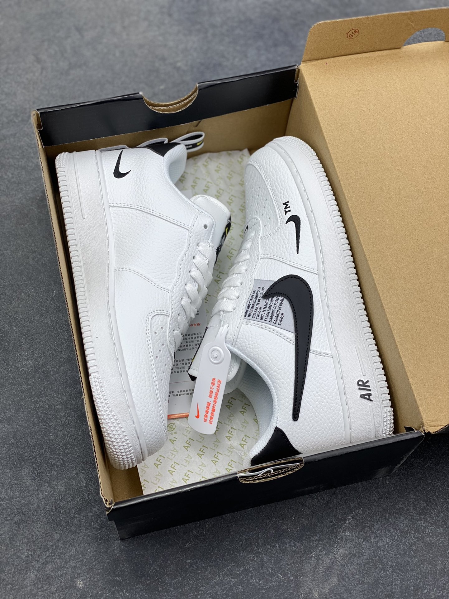 图片[9]-NIke Air Force 1 ‘07 Low 空军一号低帮 运动鞋 休闲鞋 折边针车 工艺难度大 原楦头原纸板 原装鞋盒 定制五金配件 内置全掌气垫 原厂鞋底 货号：AJ7747-100 尺码：36 36.5 37.5 38 38.5 39 40 40.5 41 42 42.5 43 44 44.5 45-选品中心