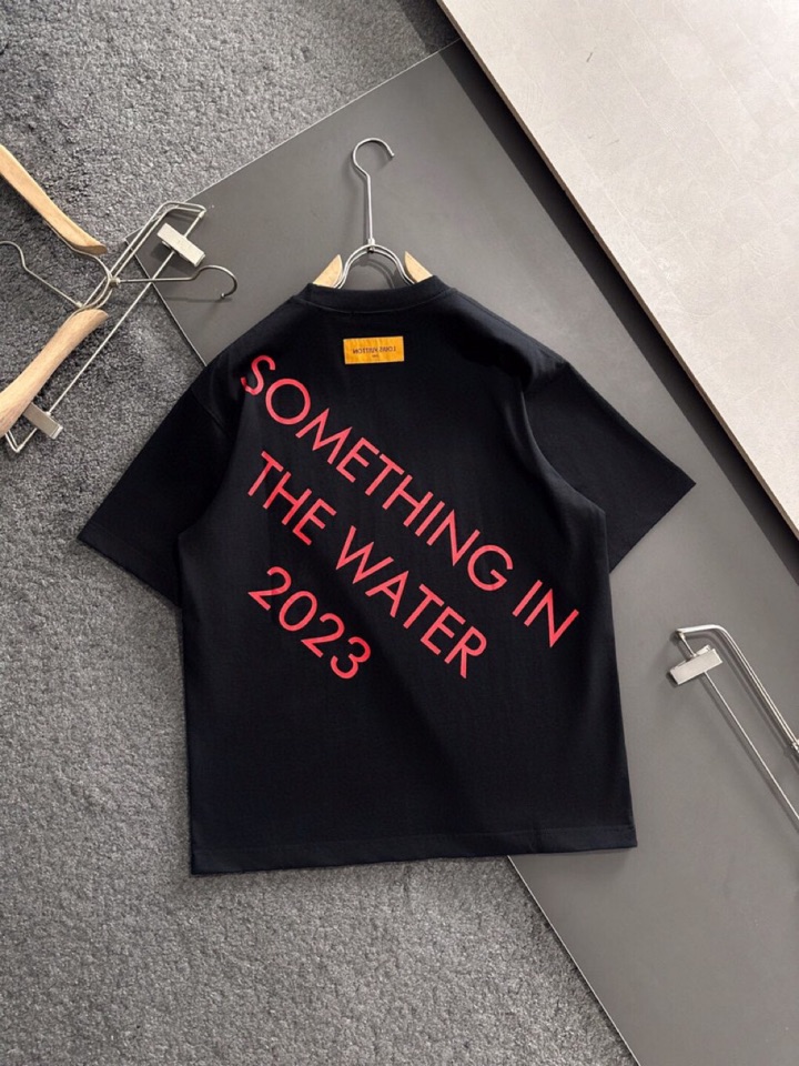 Louis Vuitton 路易威登 LV 驴牌2025SS春夏最新款圆领时尚短袖圆领T恤，官网同步，纯