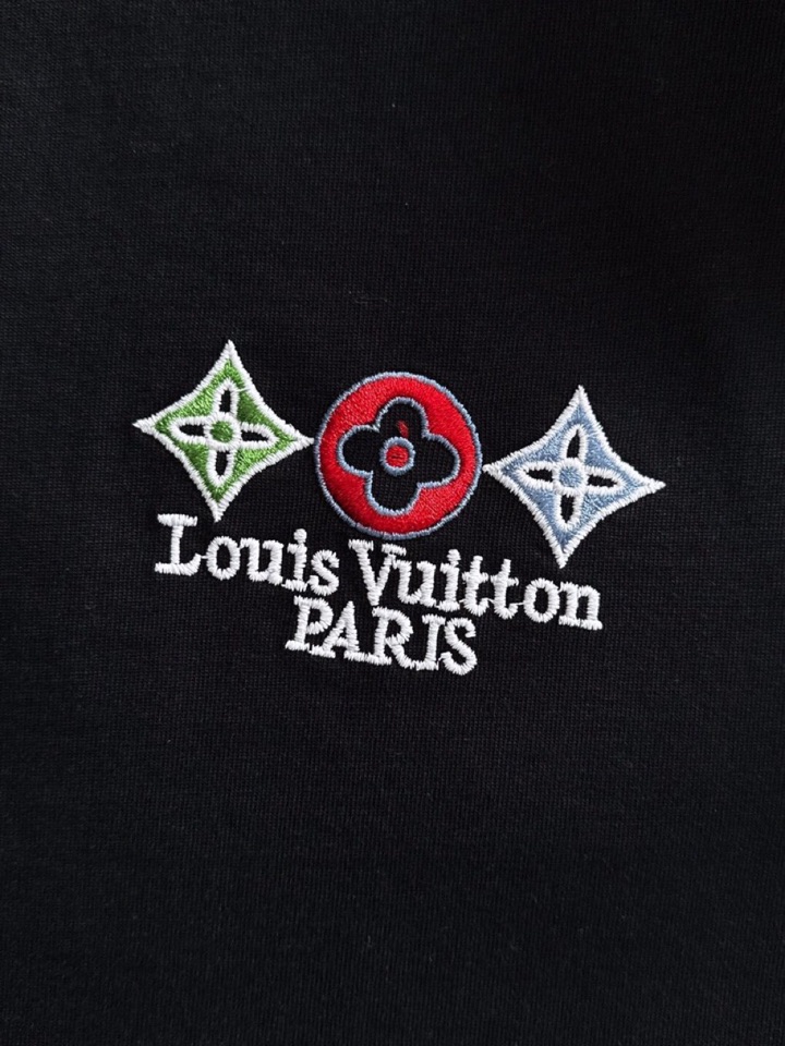 （高版本）Louis Vuitton 路易威登 LV 驴牌2026SS春夏最新款圆领时尚短袖T恤，官网同