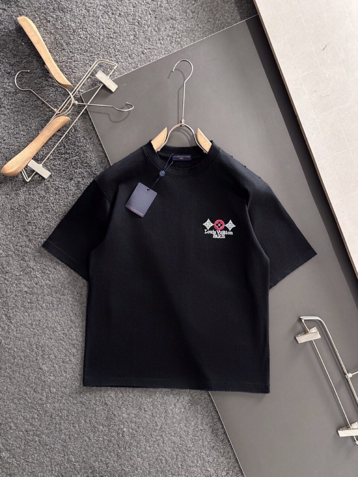 （高版本）Louis Vuitton 路易威登 LV 驴牌2026SS春夏最新款圆领时尚短袖T恤，官网同
