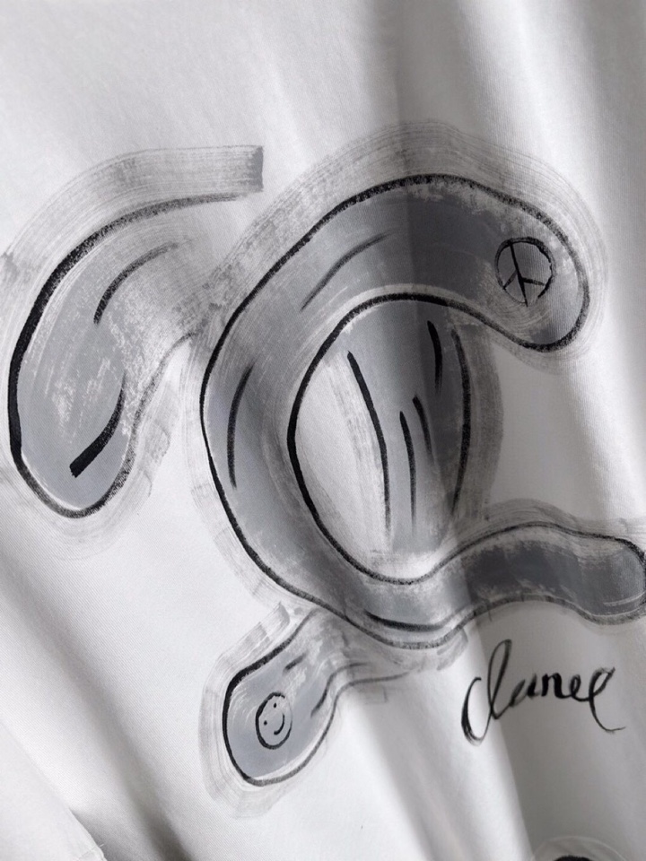 （高版本）CHANEL 香奈儿2026SS春夏最新款圆领时尚短袖圆领T恤，官网同步，纯棉面料！贴肤舒适，