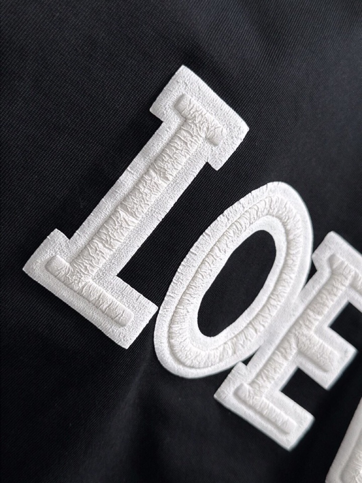 （高版本）LOEWE 罗意威2026SS春夏最新款圆领时尚短袖圆领T恤，官网同步，纯棉面料！贴肤舒适，耐