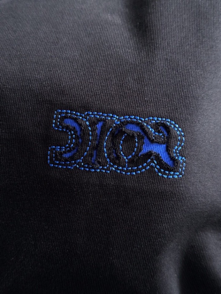 （高版本）Dior 迪奥2026SS春夏最新款圆领时尚短袖圆领T恤，官网同步，纯棉面料！贴肤舒适，耐看又