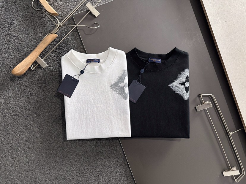 （高版本）Louis Vuitton 路易威登 LV 驴牌2026SS春夏最新款圆领时尚短袖圆领T恤，官