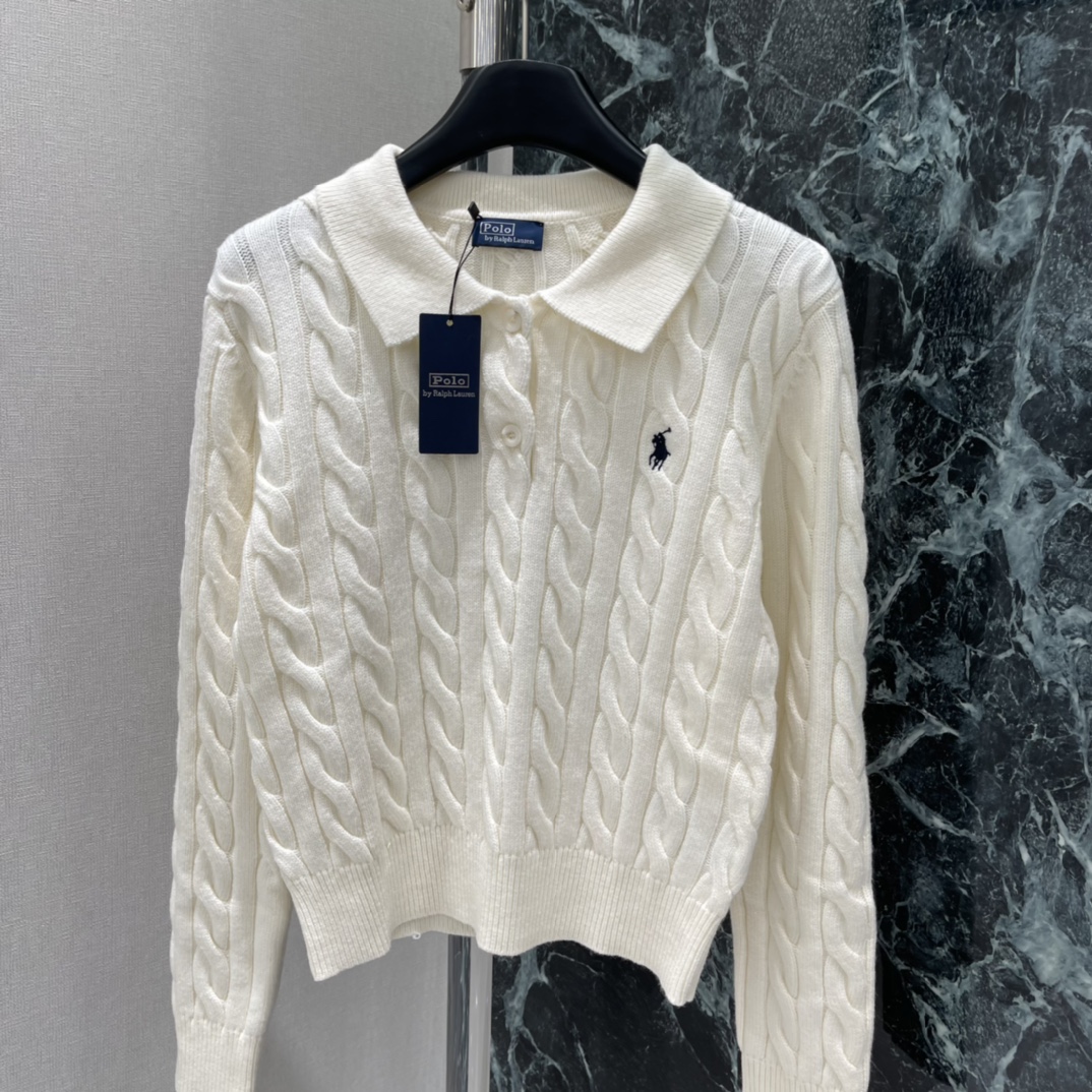 拉夫 25秋冬新款 麻花Polo毛衣 Polo翻领+半开襟纽扣设计 胸前小马刺绣超有辨识度 学院风老钱风