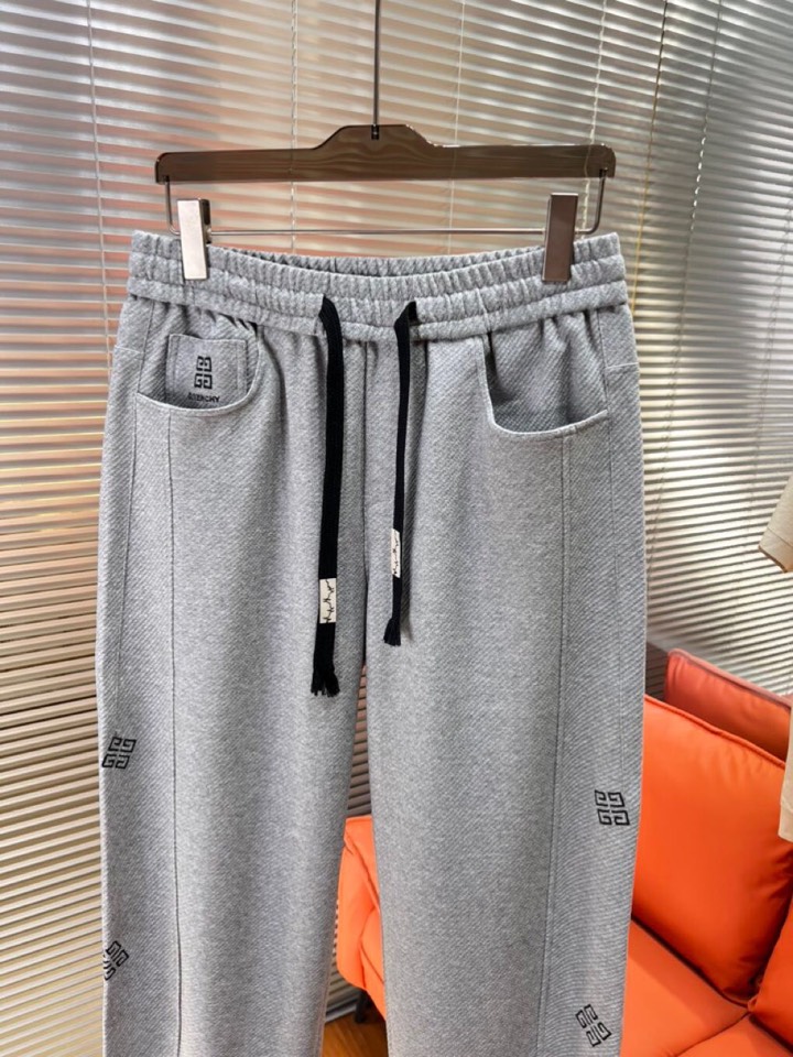 Givenchy 纪梵希2025秋冬新款休闲裤！官网同步发售。品牌经典LOGO休闲裤 ，定制面料，舒适度