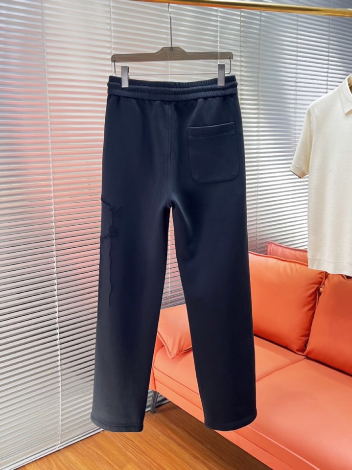 MML Maison Margiela 马吉拉2025秋冬新款休闲裤！官网同步发售。品牌经典LOGO休闲