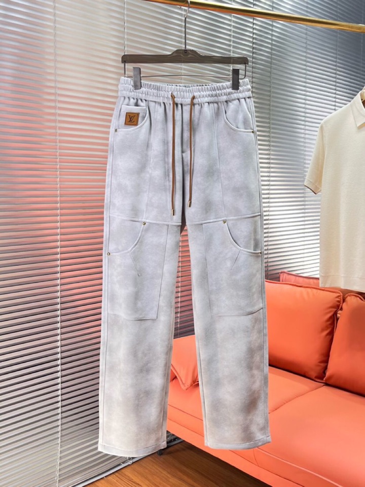 Louis Vuitton 路易威登 LV 驴牌2025秋冬新款休闲裤！官网同步发售。品牌经典LOGO休