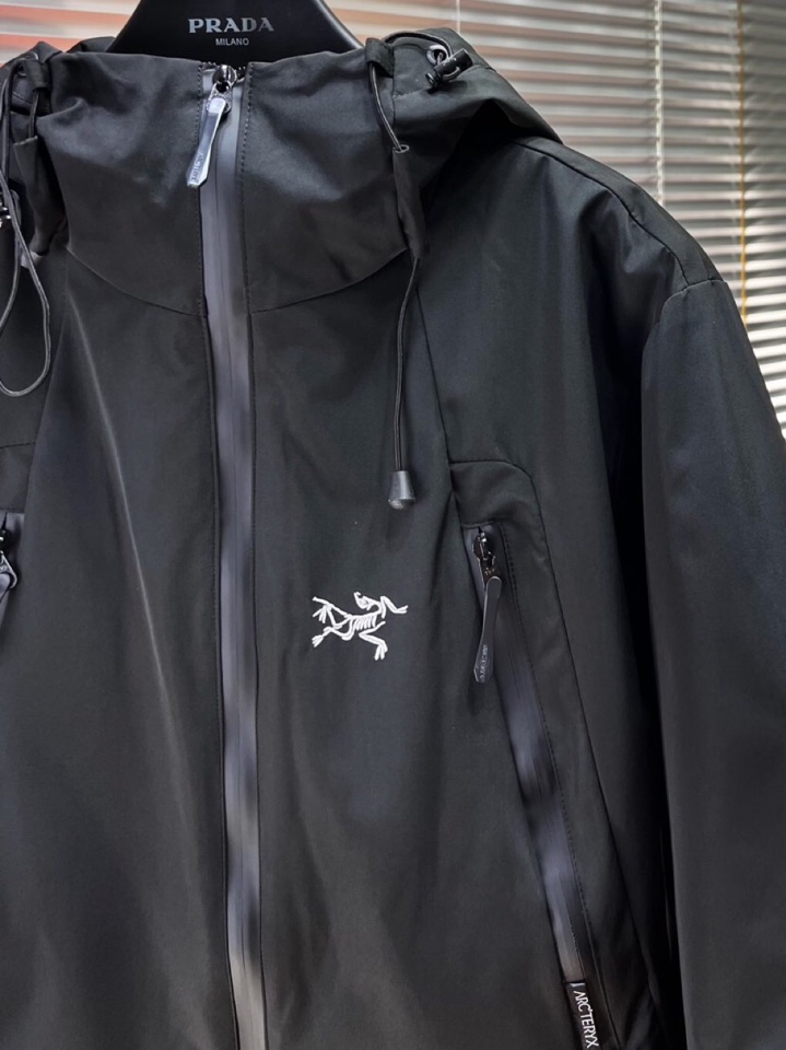 (Arcteryx）始祖鸟2025秋冬棉服夹克外套，定制原版logo五金，精致工艺面料，顶级元素融合打造