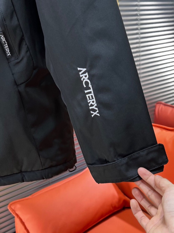 (Arcteryx）始祖鸟2025秋冬棉服夹克外套，定制原版logo五金，精致工艺面料，顶级元素融合打造