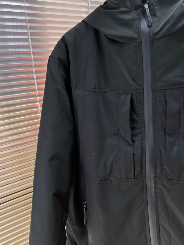 (Arcteryx）始祖鸟2025秋冬棉服夹克外套，定制原版logo五金，精致工艺面料，顶级元素融合打造