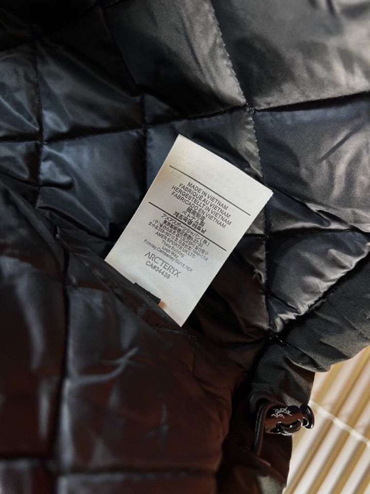 (Arcteryx）始祖鸟2025秋冬棉服夹克外套，定制原版logo五金，精致工艺面料，顶级元素融合打造