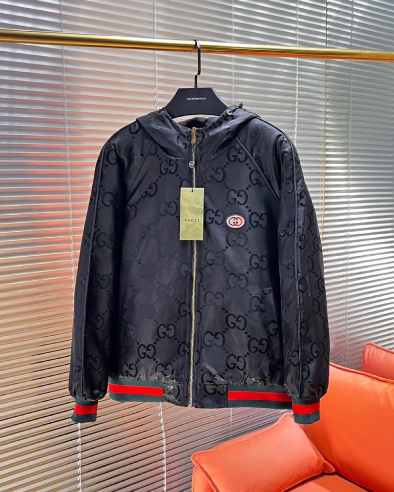 Gucci 古奇 2025秋冬棉服夹克外套，定制原版logo五金，精致工艺面料，顶级元素融合打造，潮男时