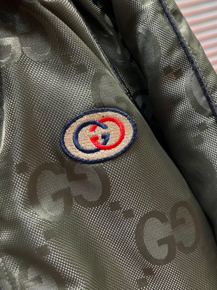 Gucci 古奇 2025秋冬棉服夹克外套，定制原版logo五金，精致工艺面料，顶级元素融合打造，潮男时