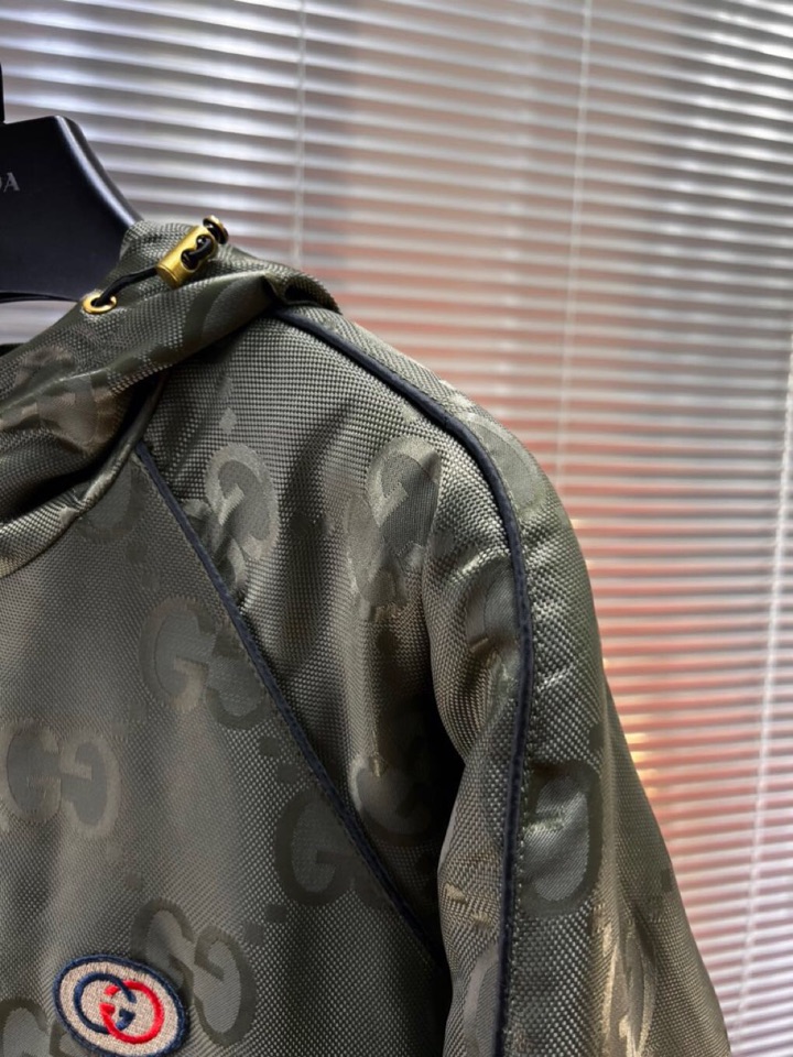 Gucci 古奇 2025秋冬棉服夹克外套，定制原版logo五金，精致工艺面料，顶级元素融合打造，潮男时